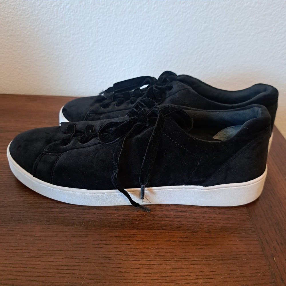 Vionic Syra Black Velvet Orthotic Lace Up Sneakers 355SYRA 9.5
